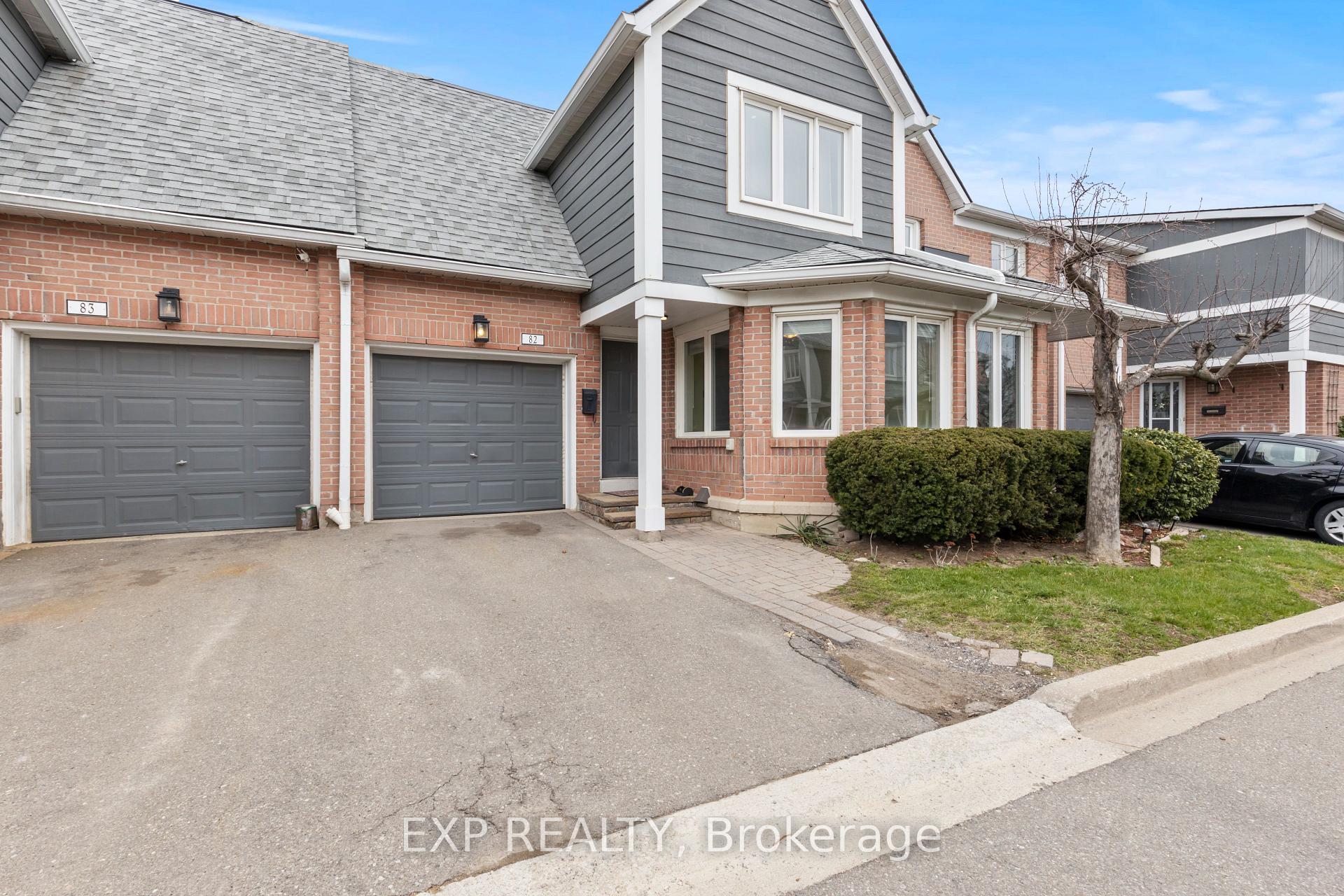 3 Bedrooms Condo at 2205 South Millway,  Mississauga For sale