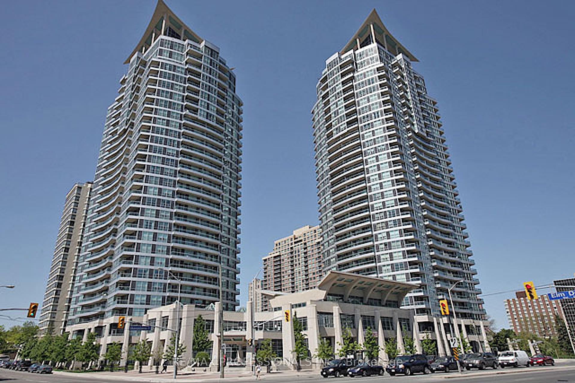 2 Bedrooms Condo at 33 Elm, Mississauga For sale