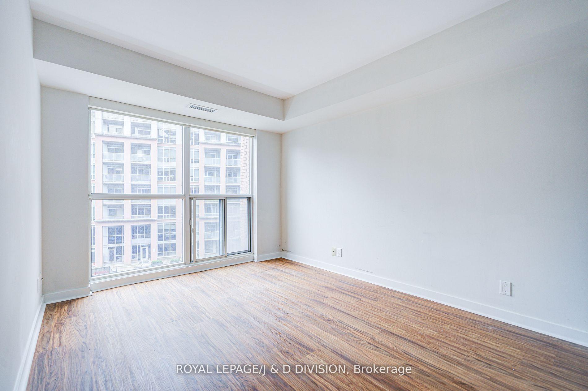 3 Bedrooms Condo at 1005 King, Toronto For sale