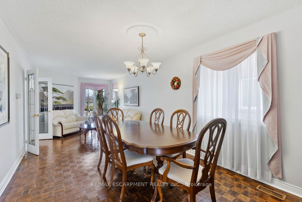 5100 Fallingbrook Drive