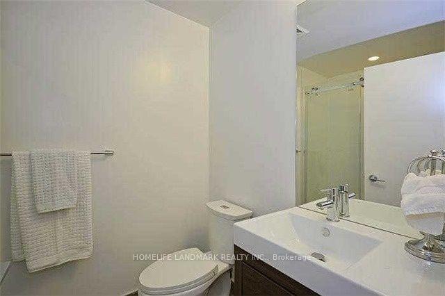2 Bedrooms Condo at 66 Forest Manor, Toronto For sale