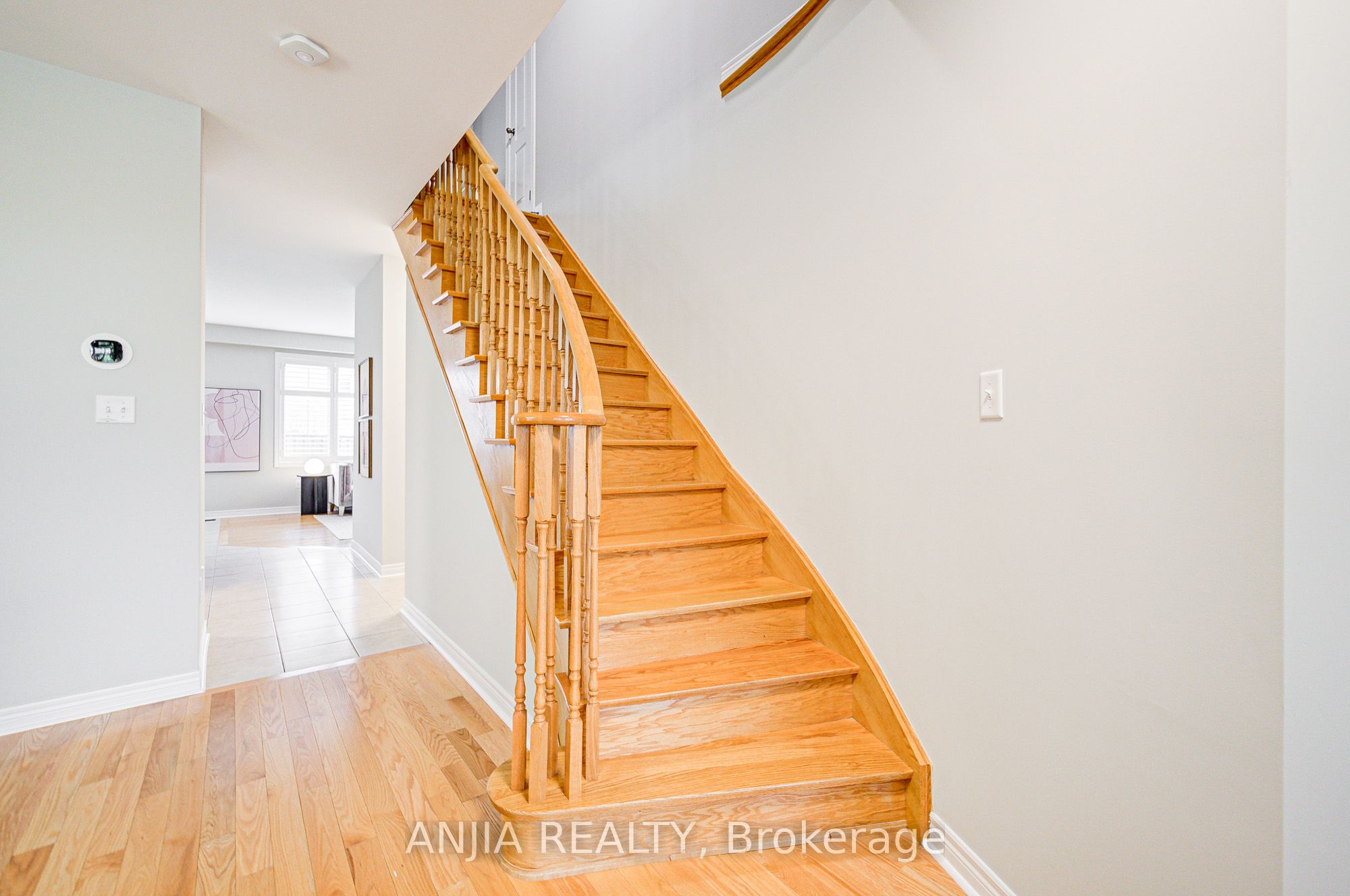 9 Desjardin Drive