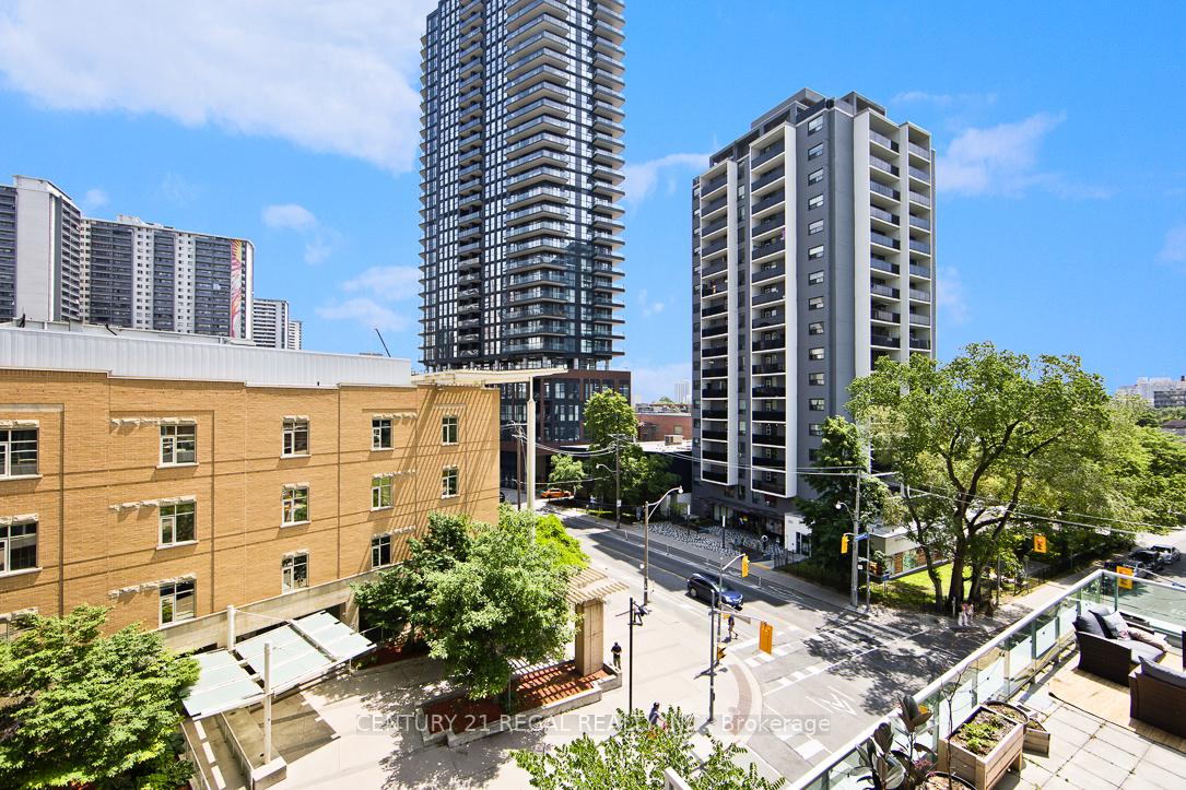 1 Bedroom Condo at 120 Homewood, Toronto For sale