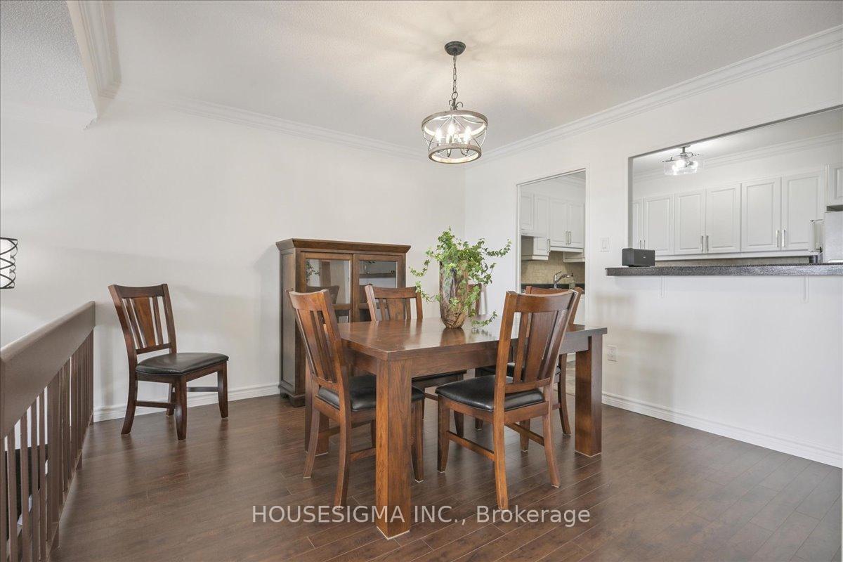 3 Bedrooms Condo at 1359 White Oaks, Oakville For sale