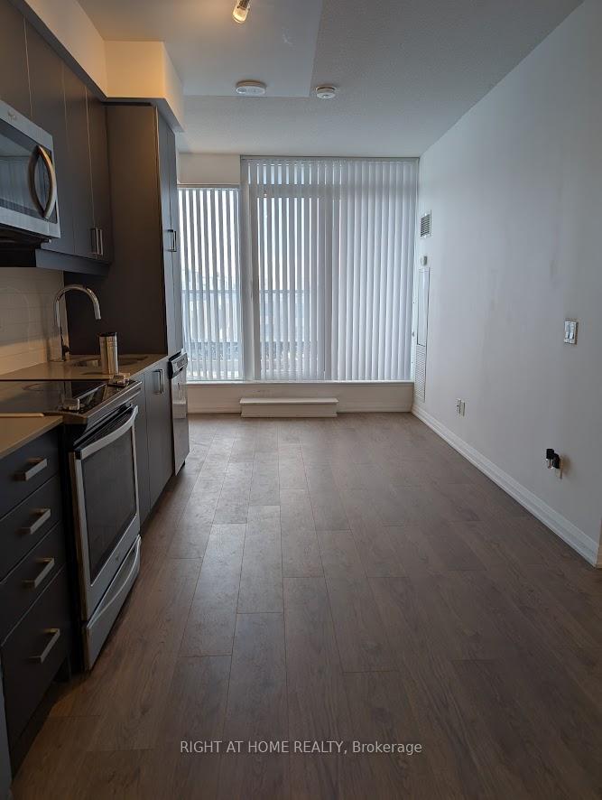 1 Bedroom Condo at 7895 Jane,  Vaughan For sale