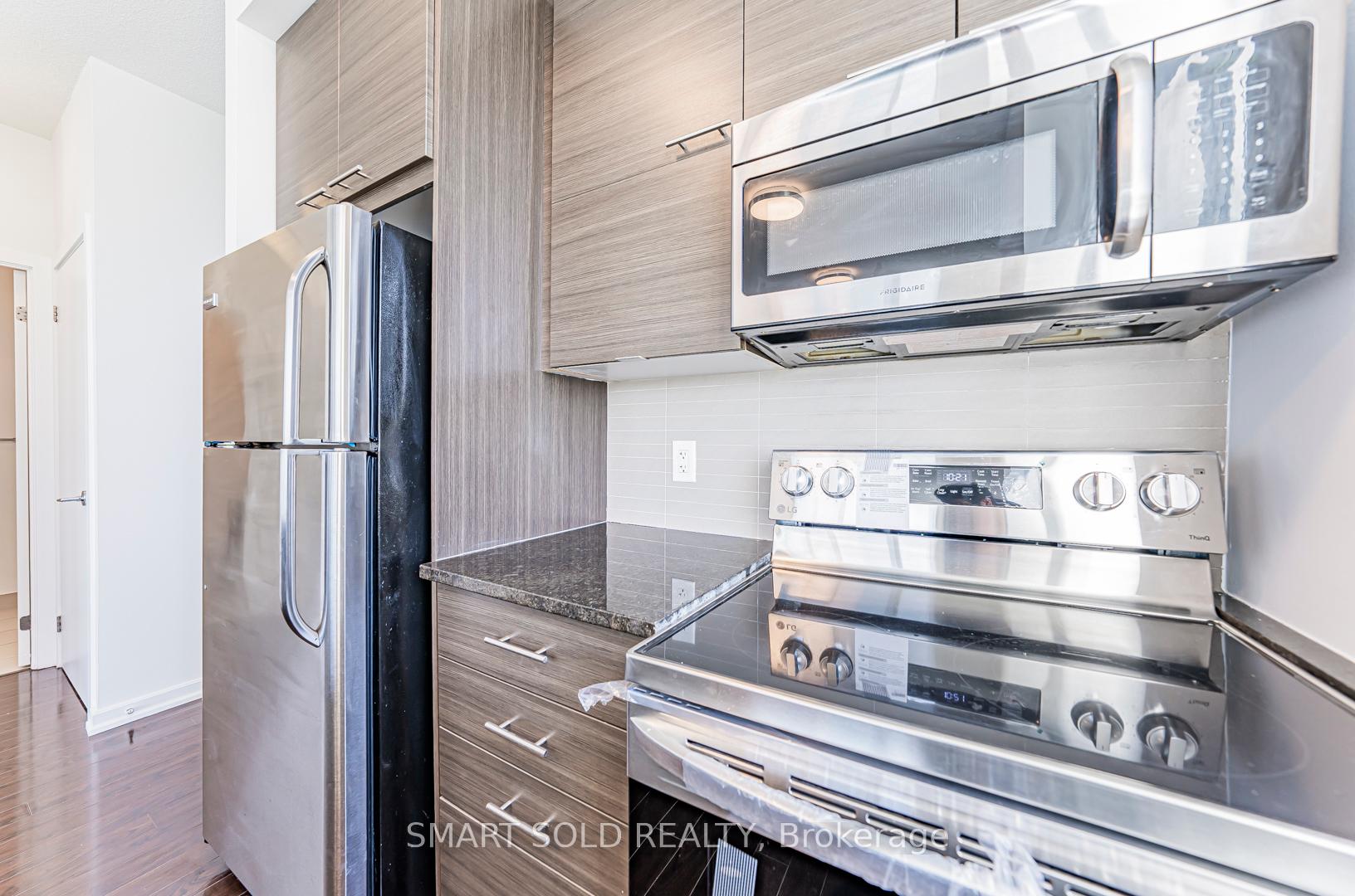 1 Bedroom Condo at 66 Forest Manor, Toronto For sale