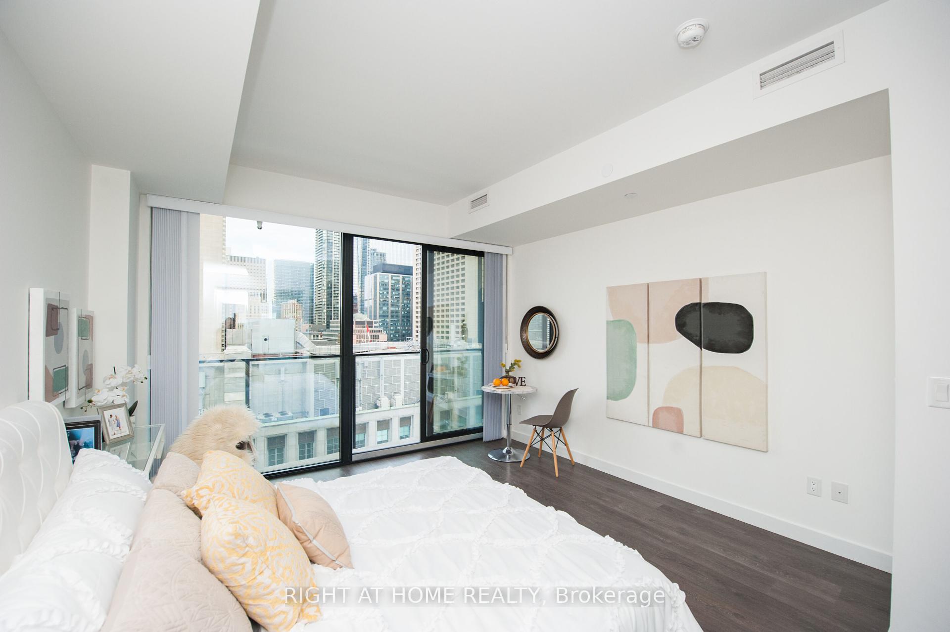 Condo at 215 Queen, Toronto For sale