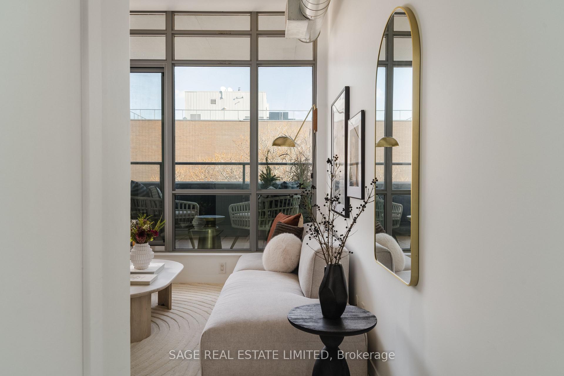 1 Bedroom Condo at 549 King, Toronto For sale