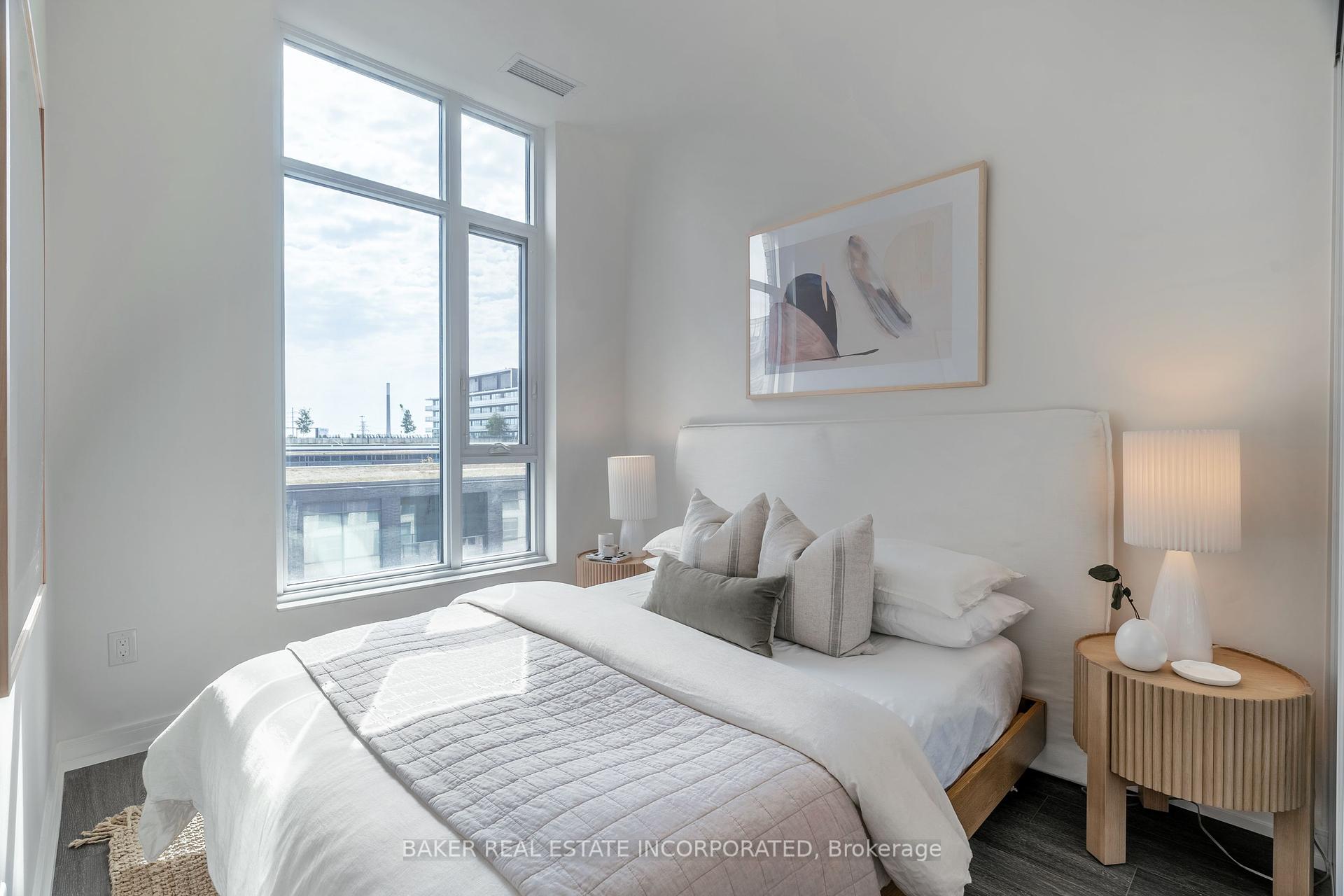 2 Bedrooms Condo at 425 Front, Toronto For sale