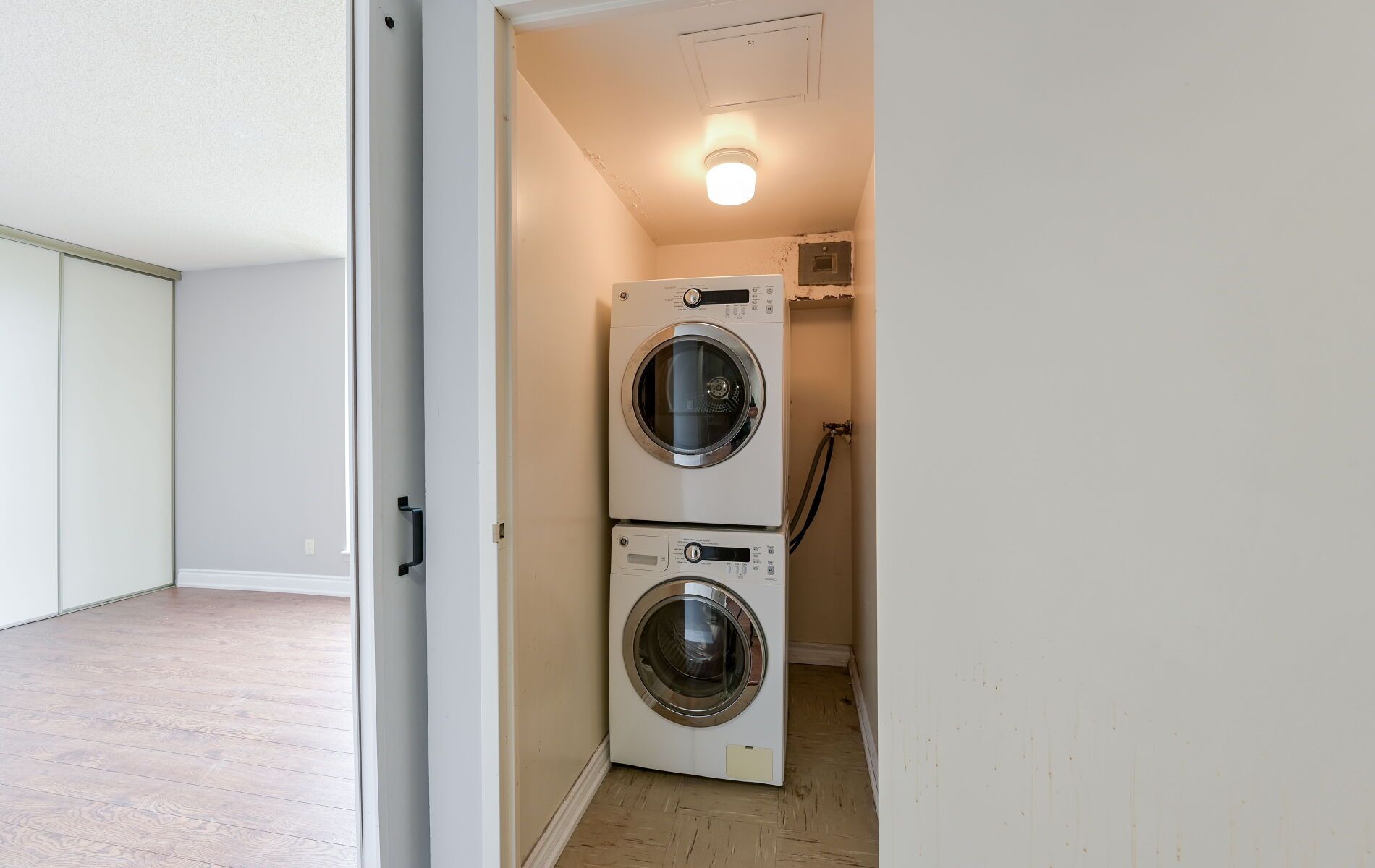 25 Bamburgh Circle 339