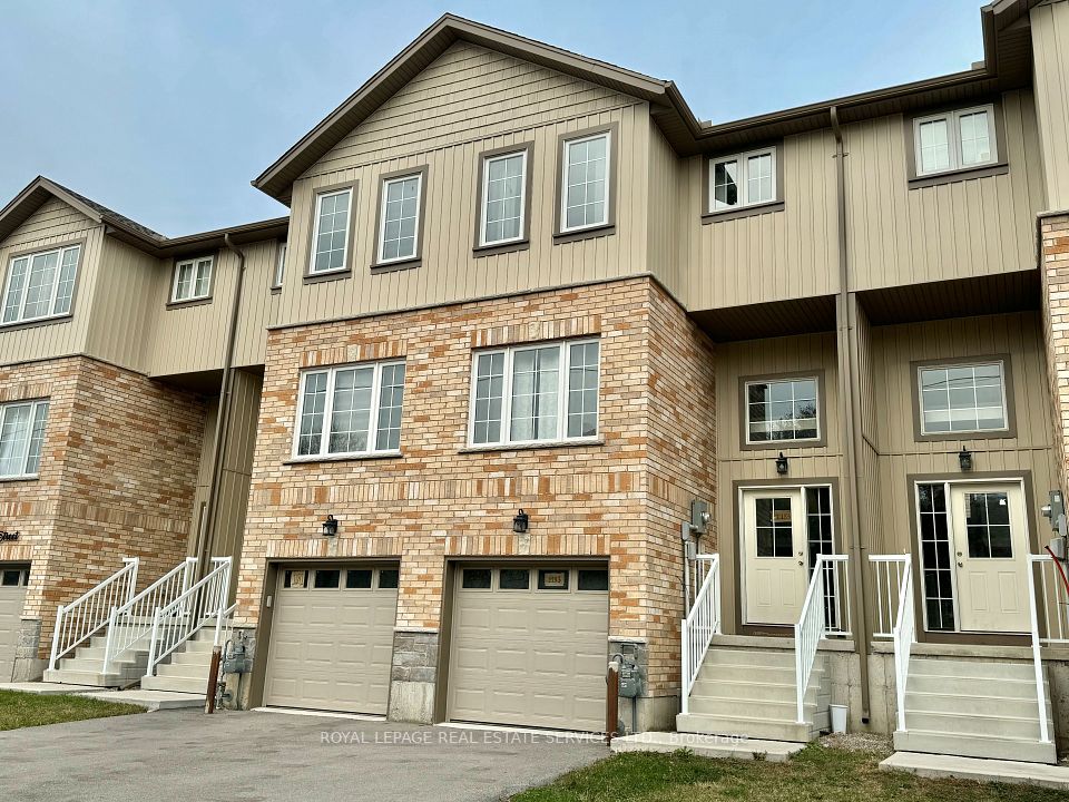 1183 Duke Street, Cambridge, ON N3H 3V6