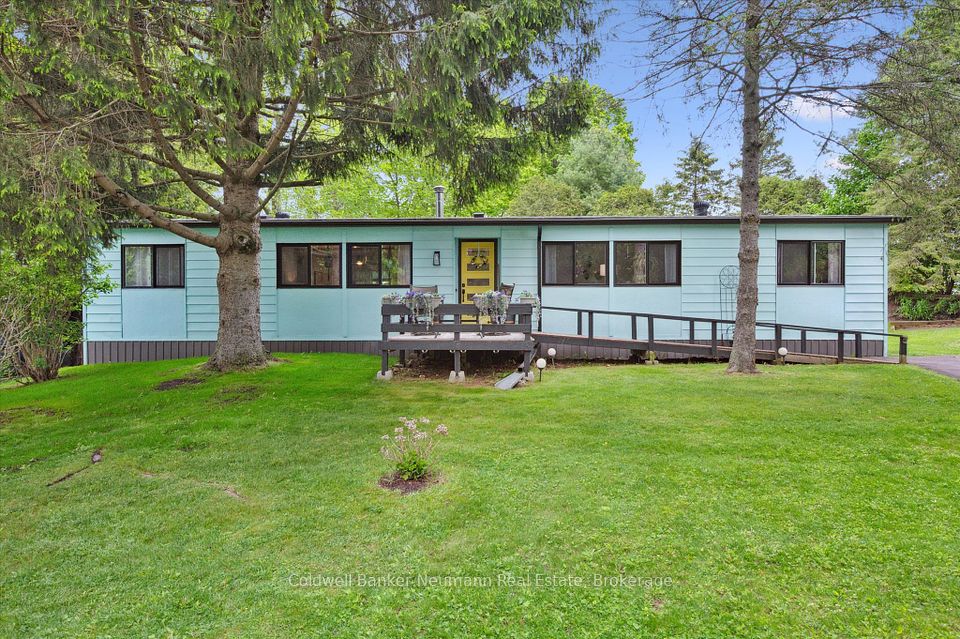 1294 Concession 8W