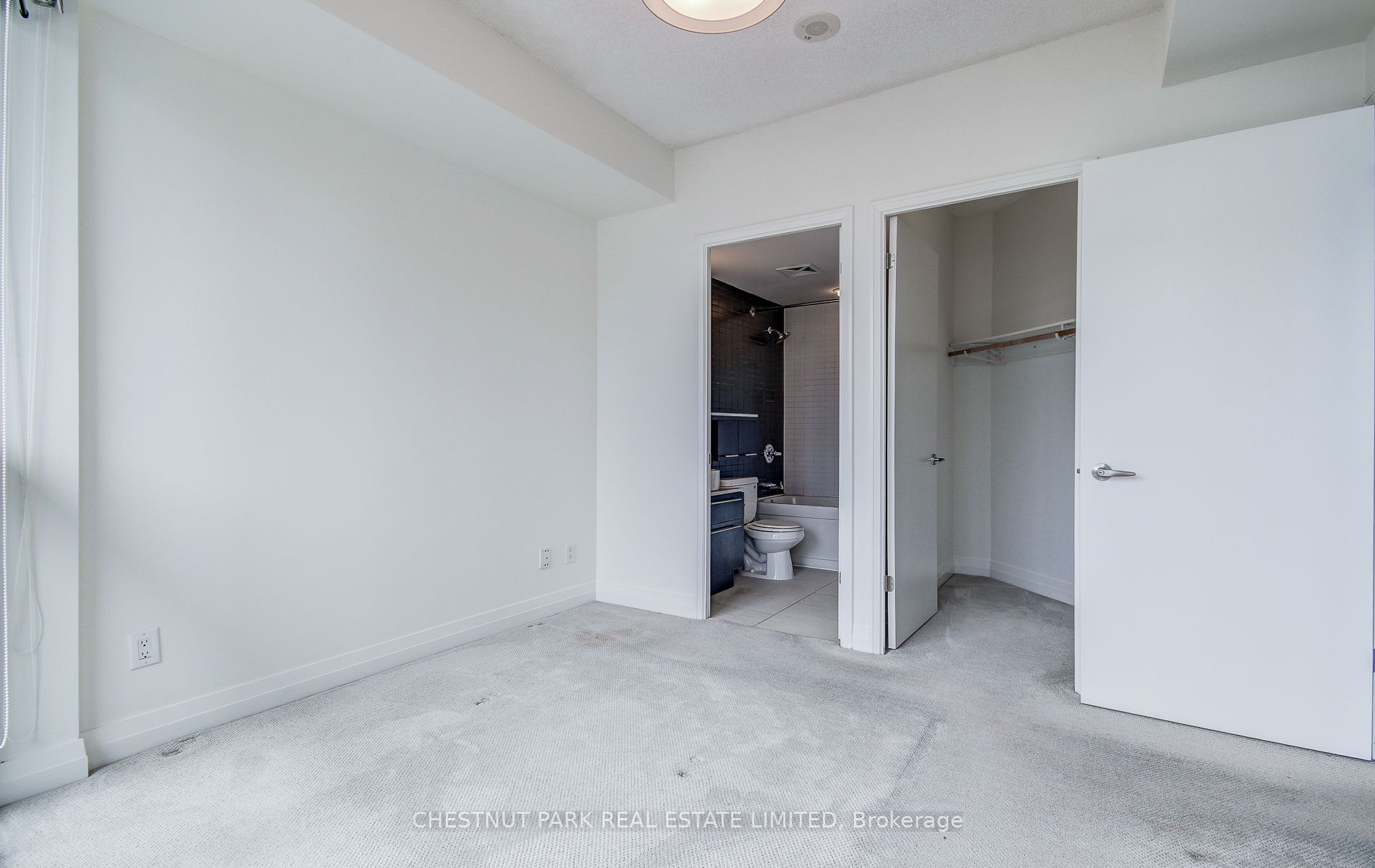 25 Carlton Street, #3205