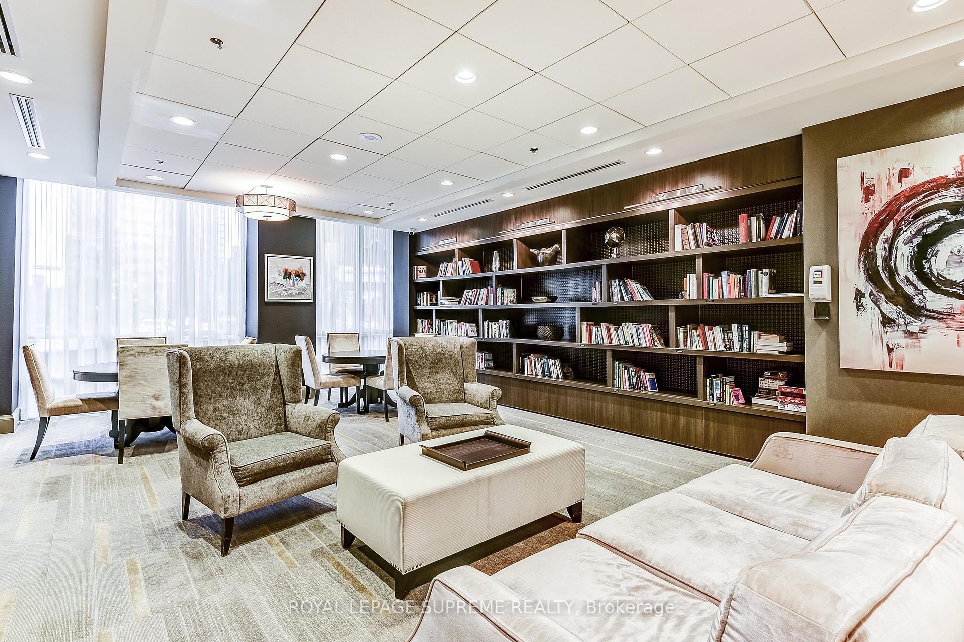 2 Bedrooms Condo at 825 Church, Toronto For sale