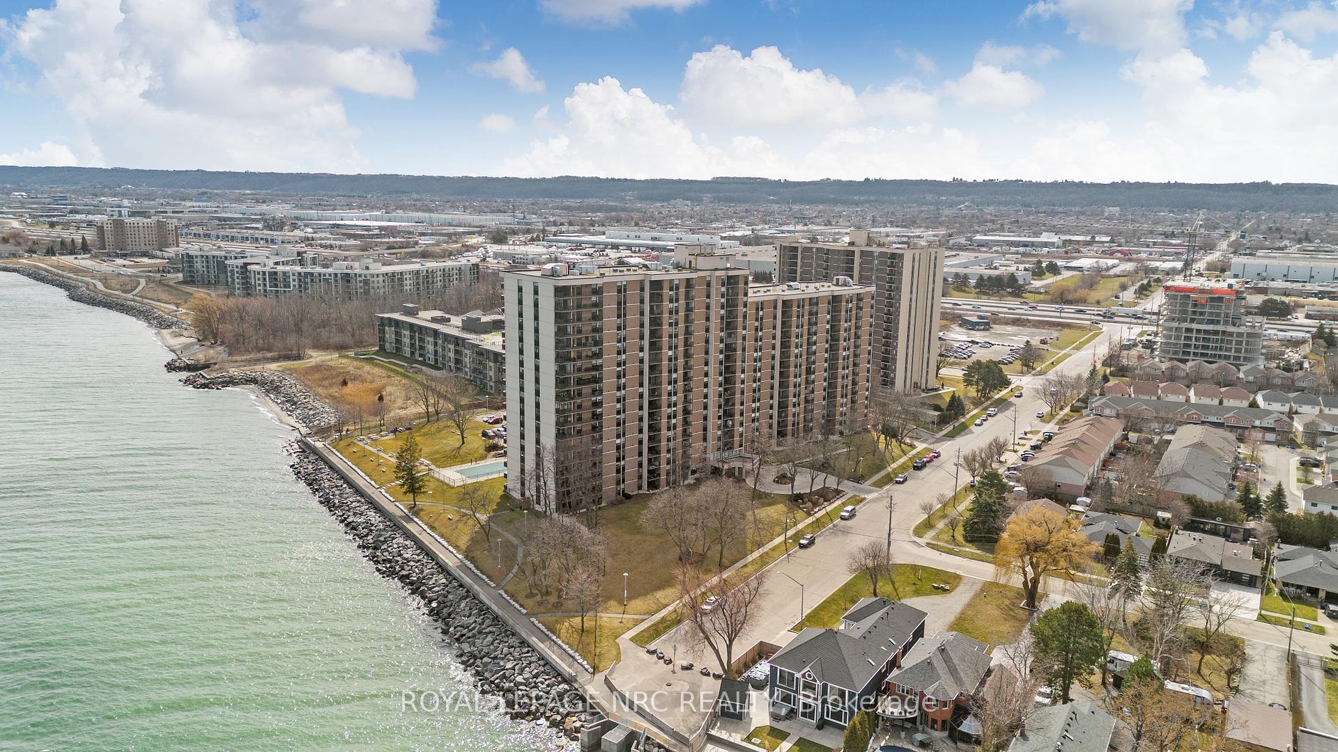 2 Bedrooms Condo at 500 GREEN, Hamilton For sale