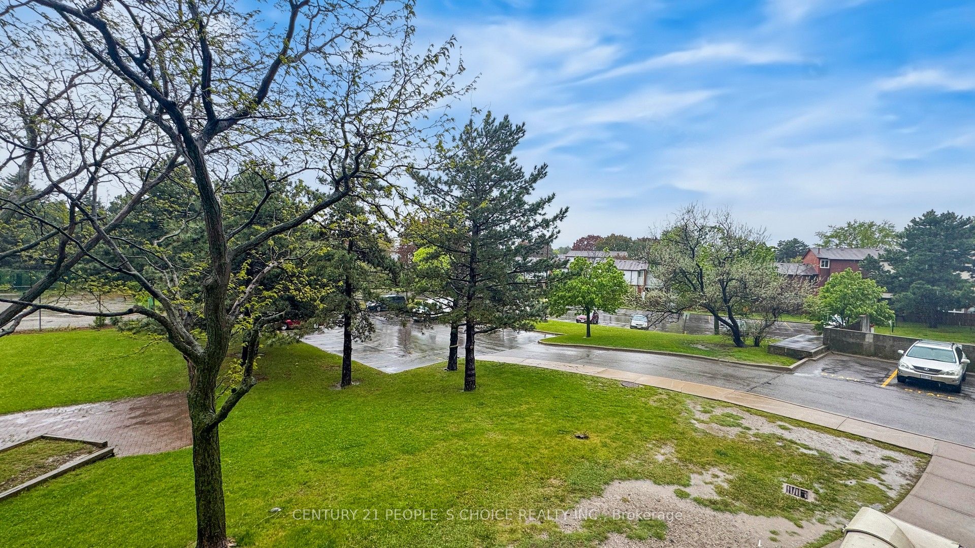 100 Wingarden Court, #216