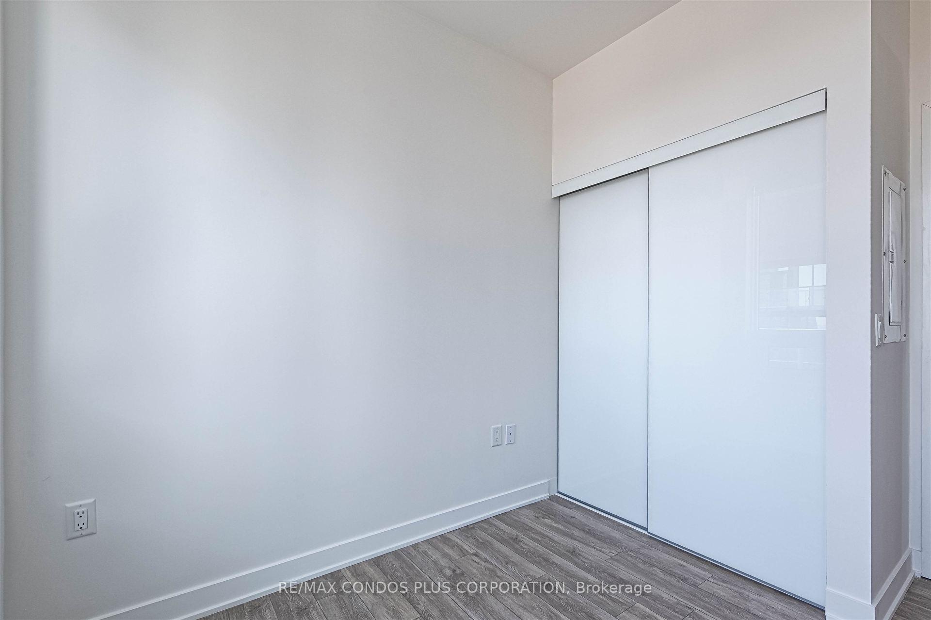 2 Bedrooms Condo at 195 Redpath, Toronto For sale