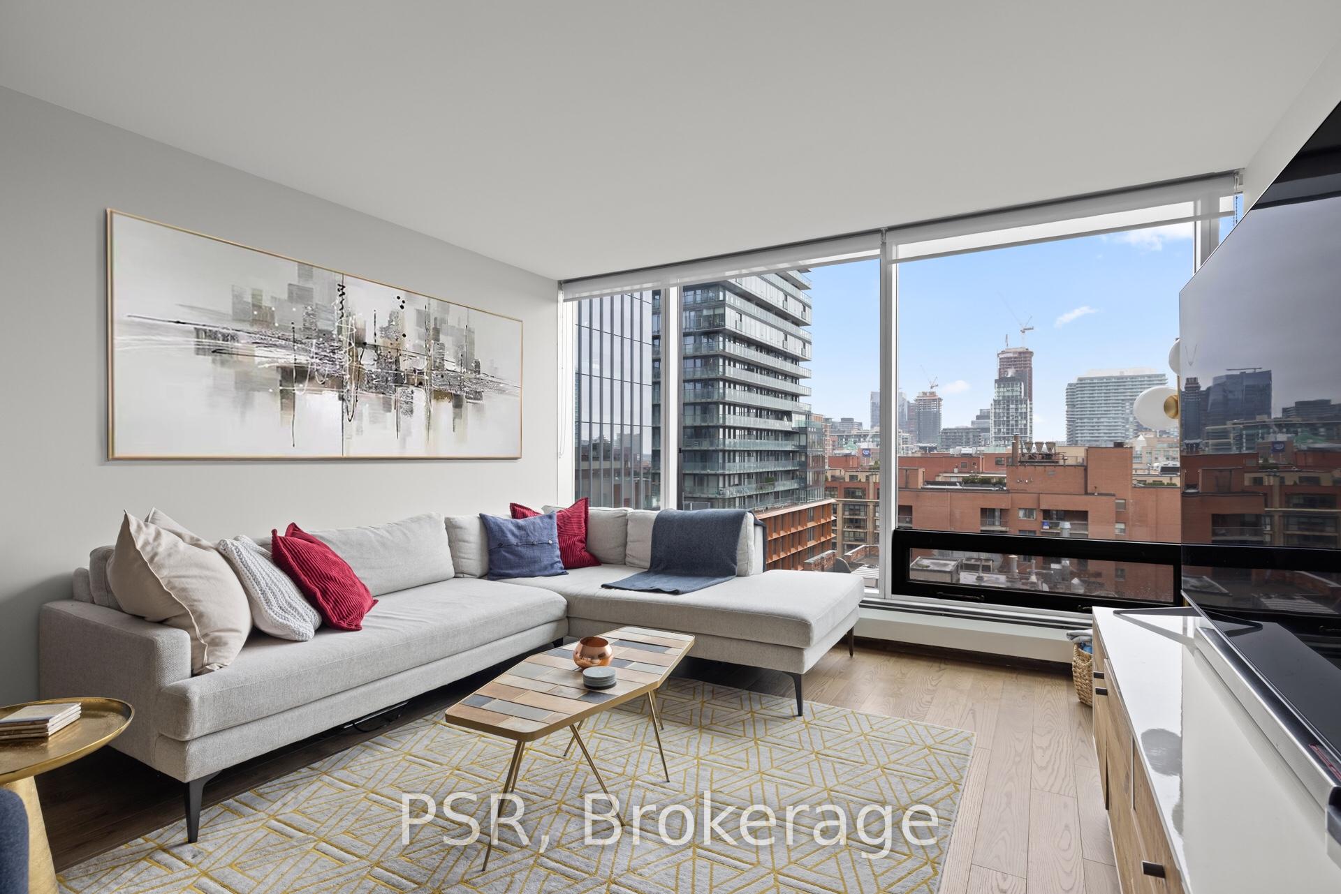 2 Bedrooms Condo at 30 Wellington, Toronto For sale