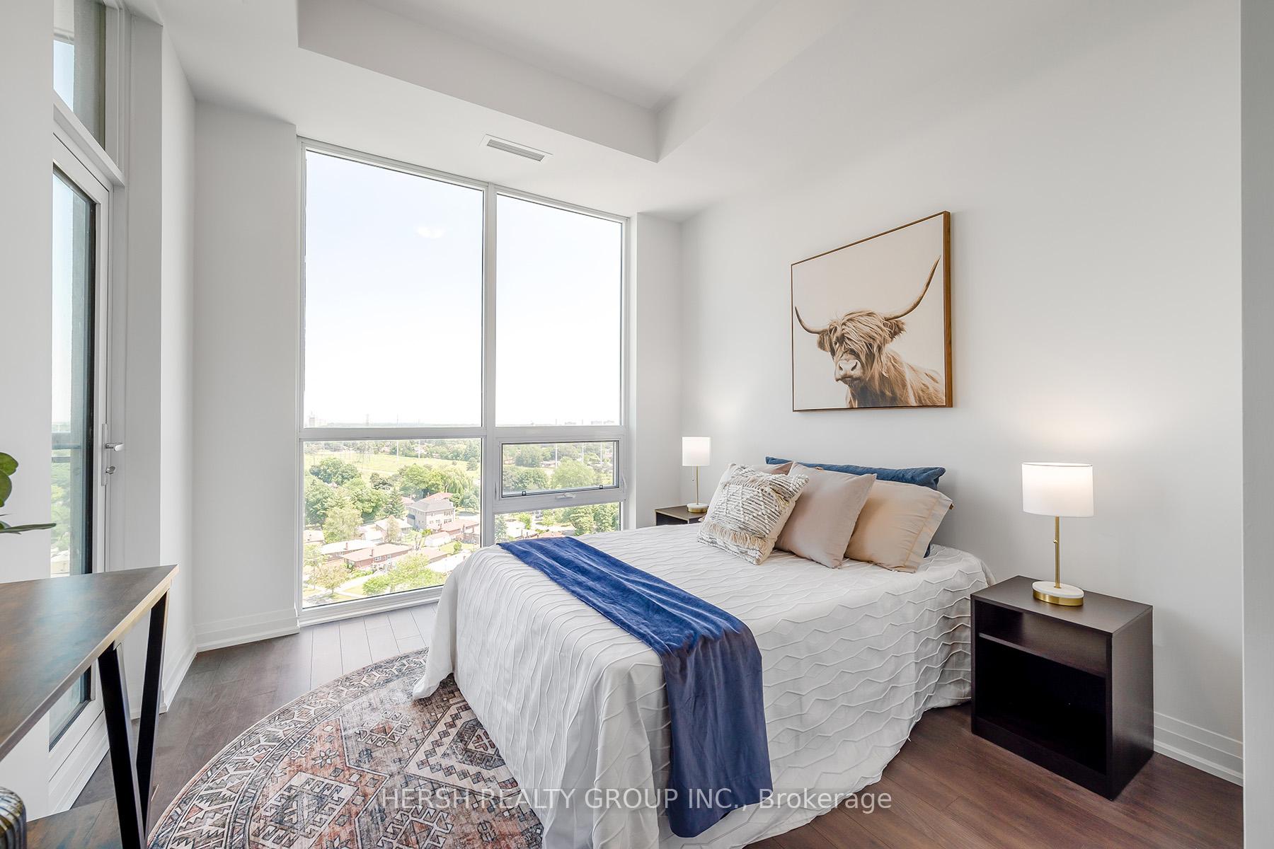 3 Bedrooms Condo at 10 Meadowglen,  Toronto For sale