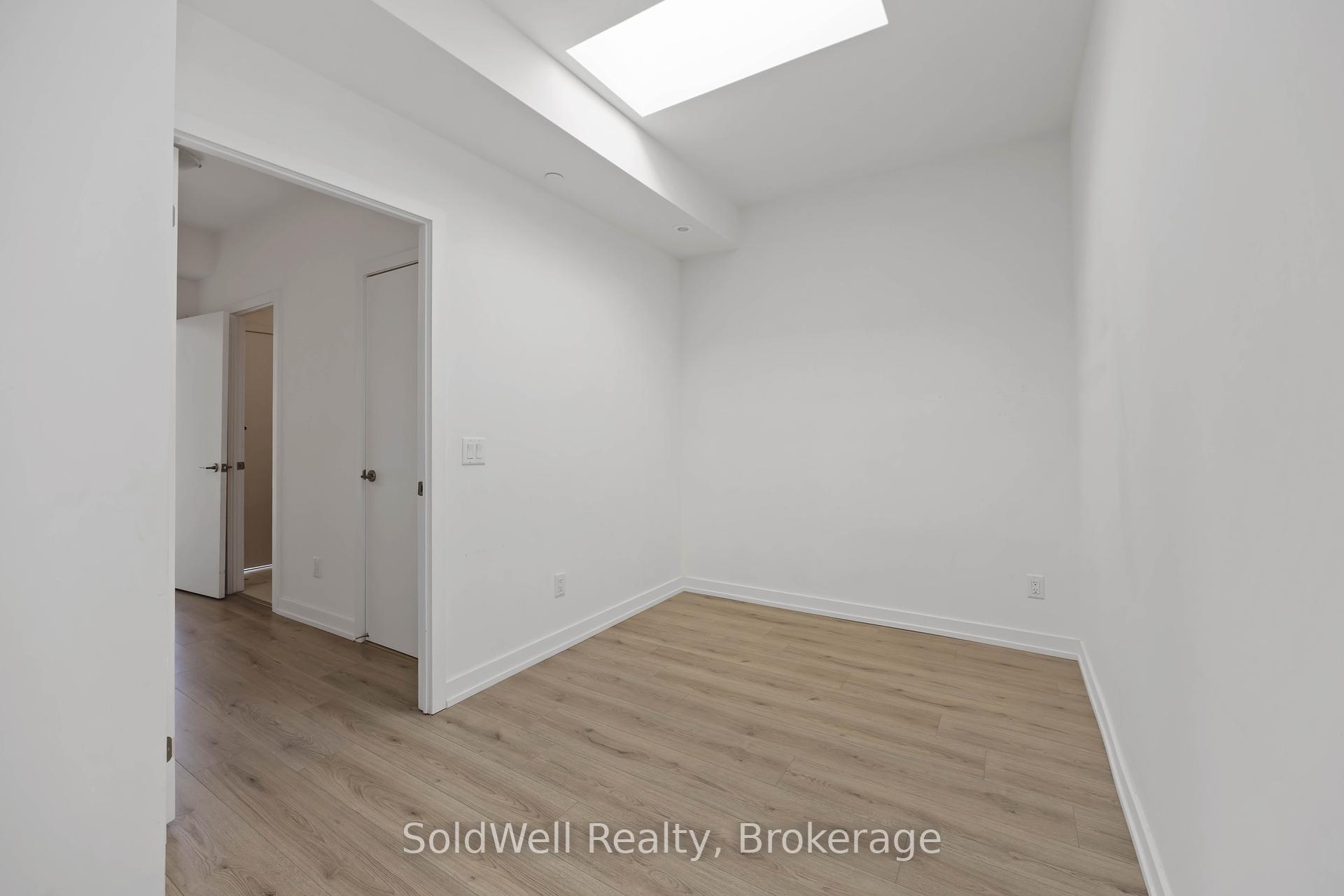 2 Bedrooms Condo at 266 Finch, Toronto For sale