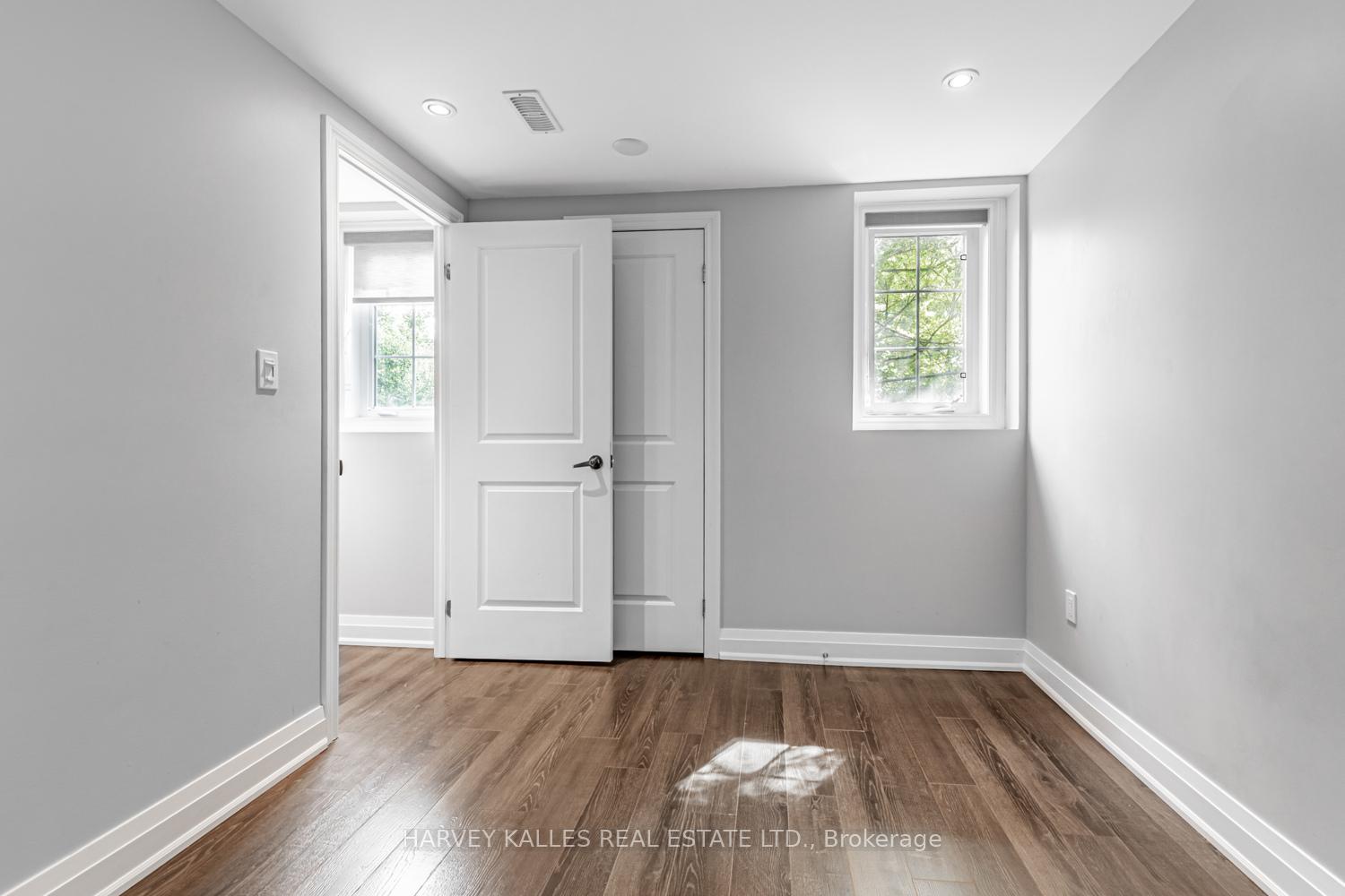 27 Rock Elm Court