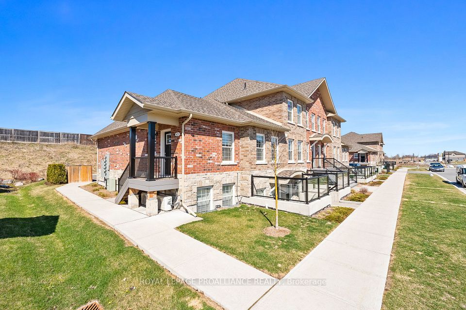 470 Lonsberry