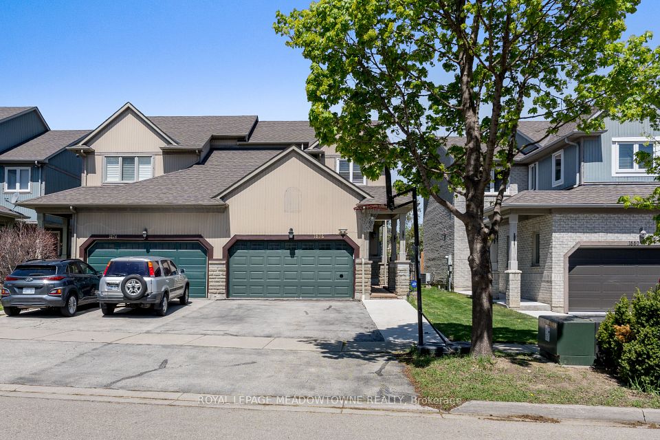1876 Stevington Crescent, Mississauga, ON L5N 7S5