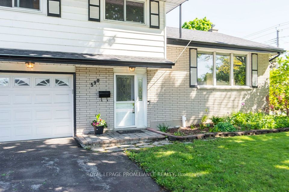 590 Victoria Avenue, Belleville, ON K8N 2G9