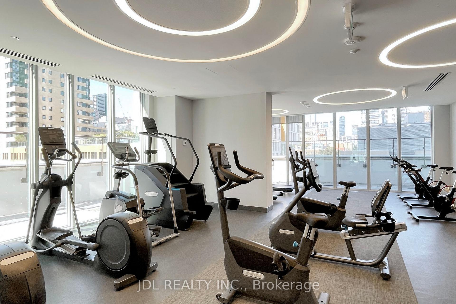 2 Bedrooms Condo at 100 Dalhousie, Toronto For sale