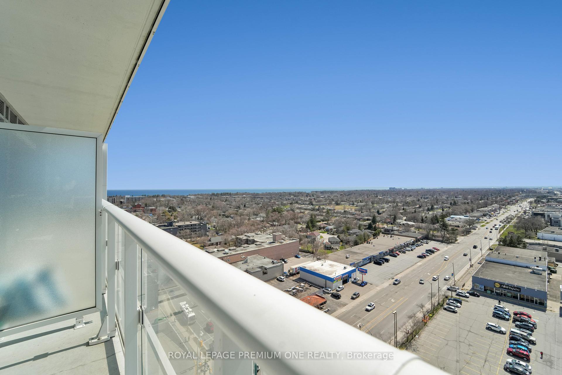 1 Bedroom Condo at 55 Speers, Oakville For sale