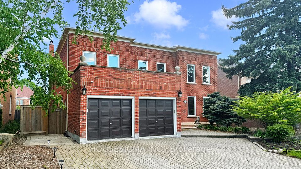 11 Cowles Court, Richmond Hill, ON L4C 9A8