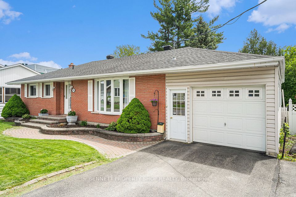 26 Haggart Street, Perth, ON K7H 2Z4