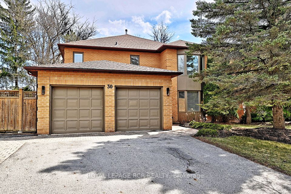 30 Owls Foot Crescent, Aurora, ON L4G 6A2