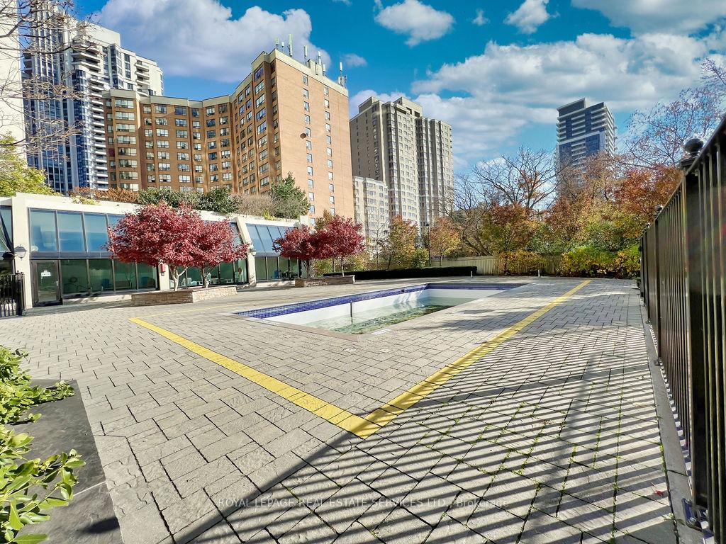 3 Bedrooms Condo at 5444 Yonge, Toronto For sale