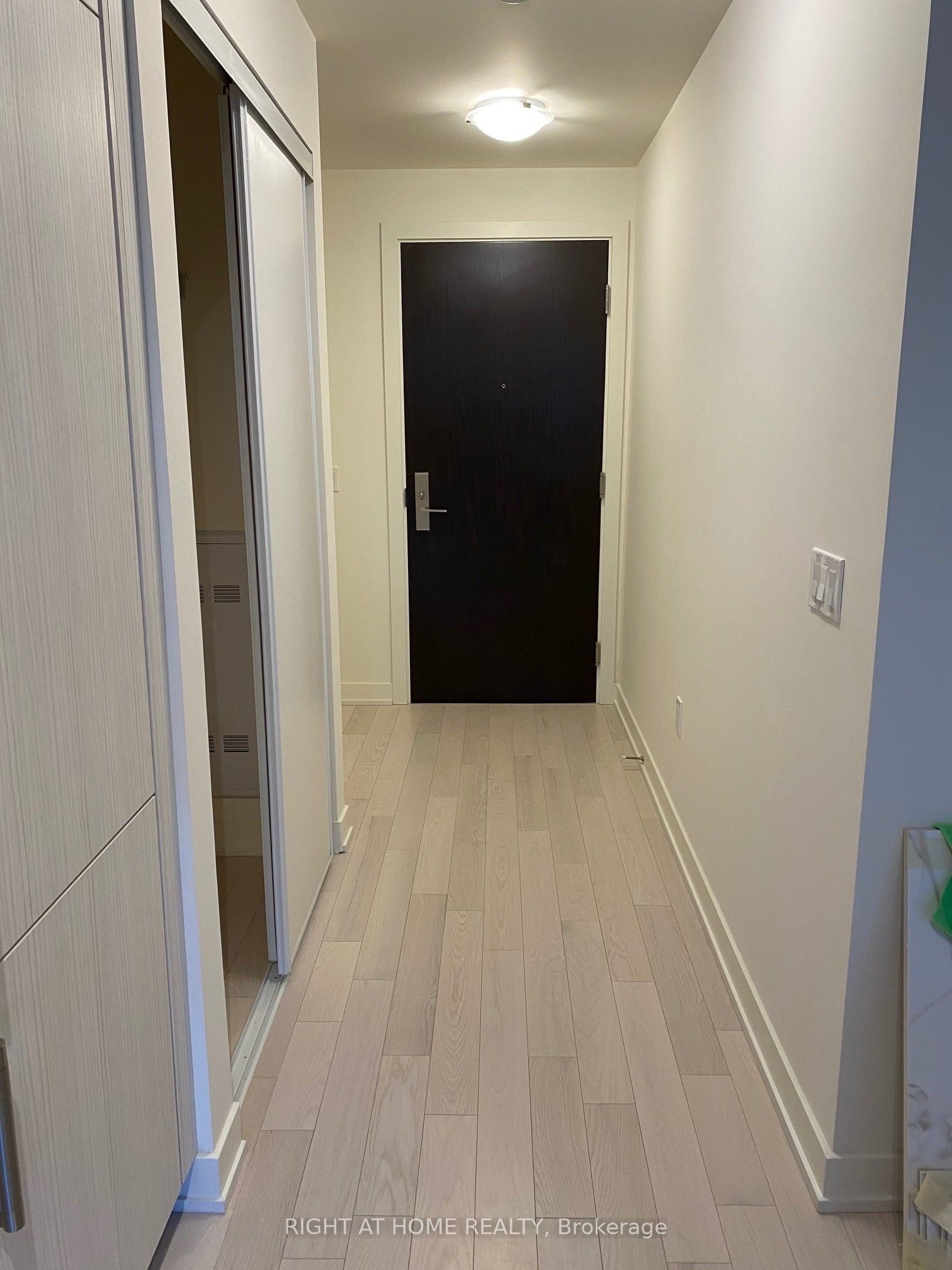 330 Richmond Street W, #Unit 901