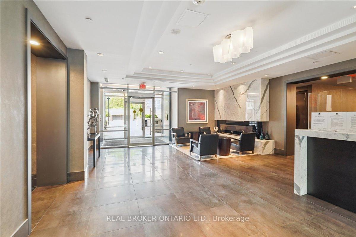 3 Bedrooms Condo at 191 Duplex, Toronto For sale