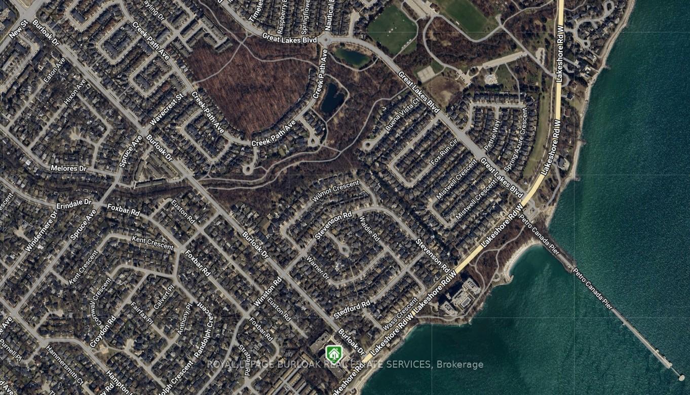 2 Bedrooms Condo at 100 Burloak, Burlington For sale