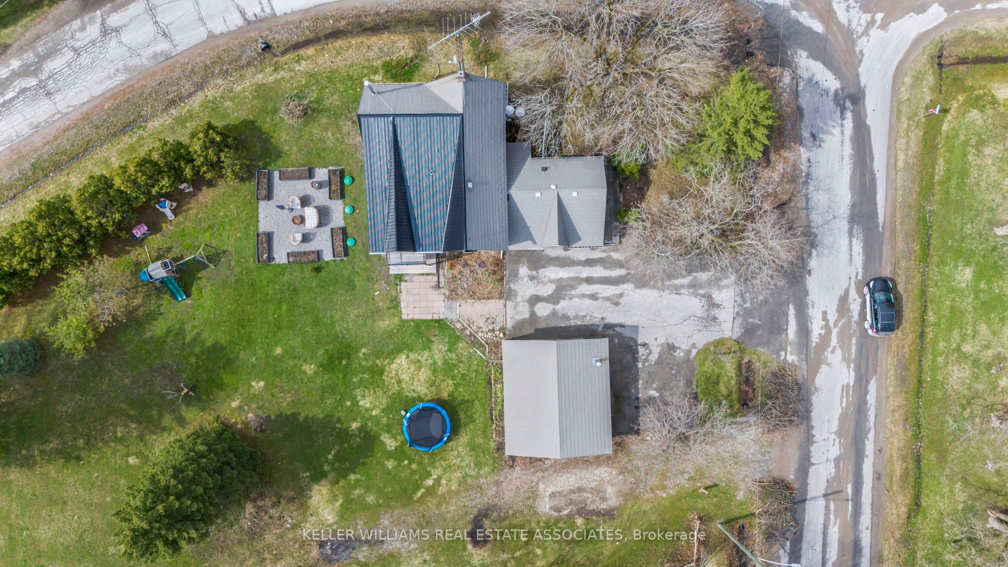 6 Scott Court