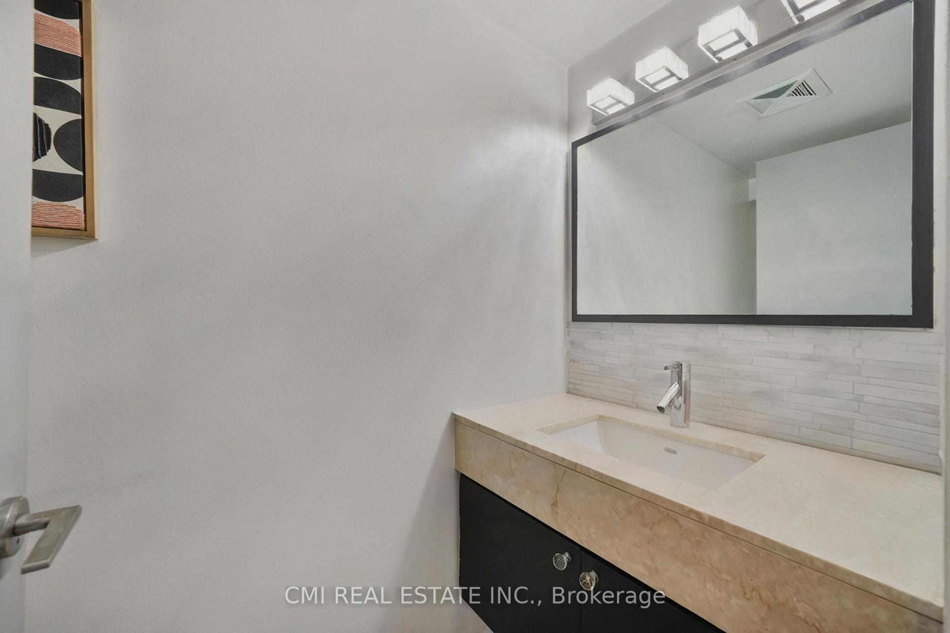 1 Bedroom Condo at 21 Nelson, Toronto For sale