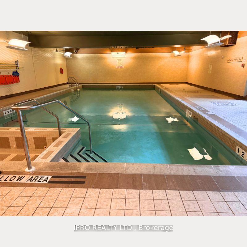 2 Bedrooms Condo at 65 Southport, Toronto For sale
