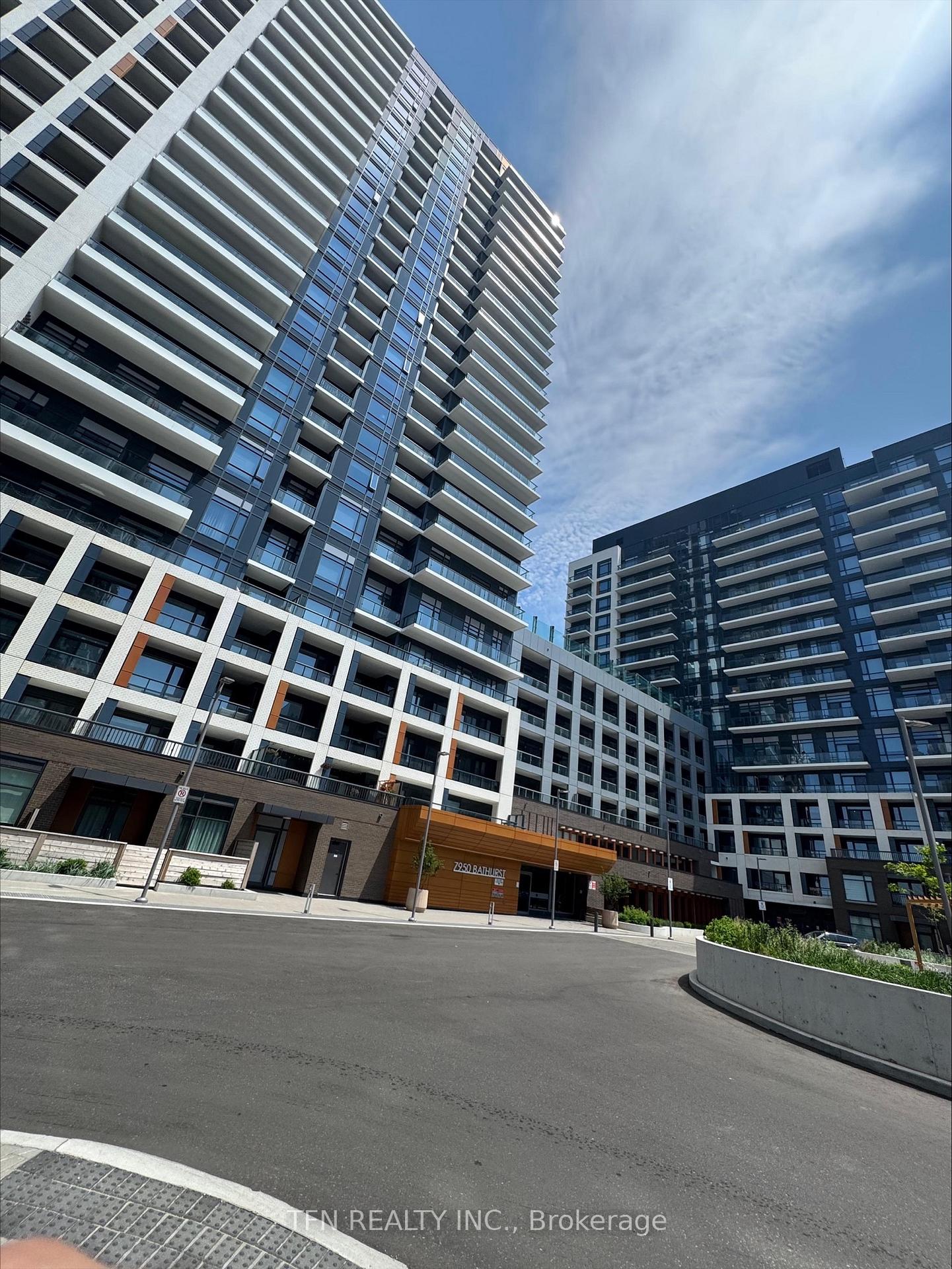 1 Bedroom Condo at 7950 Bathurst, Vaughan For sale