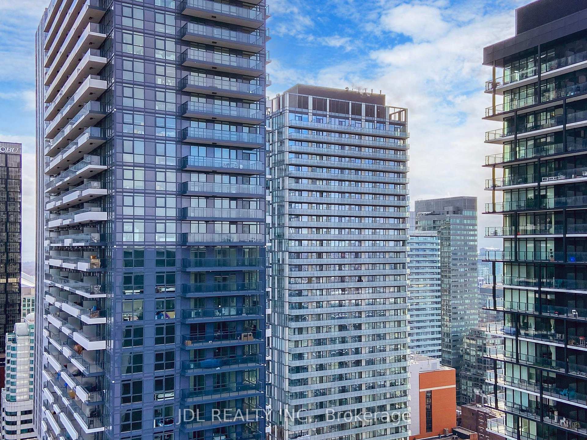 2 Bedrooms Condo at 318 Richmond, Toronto For sale