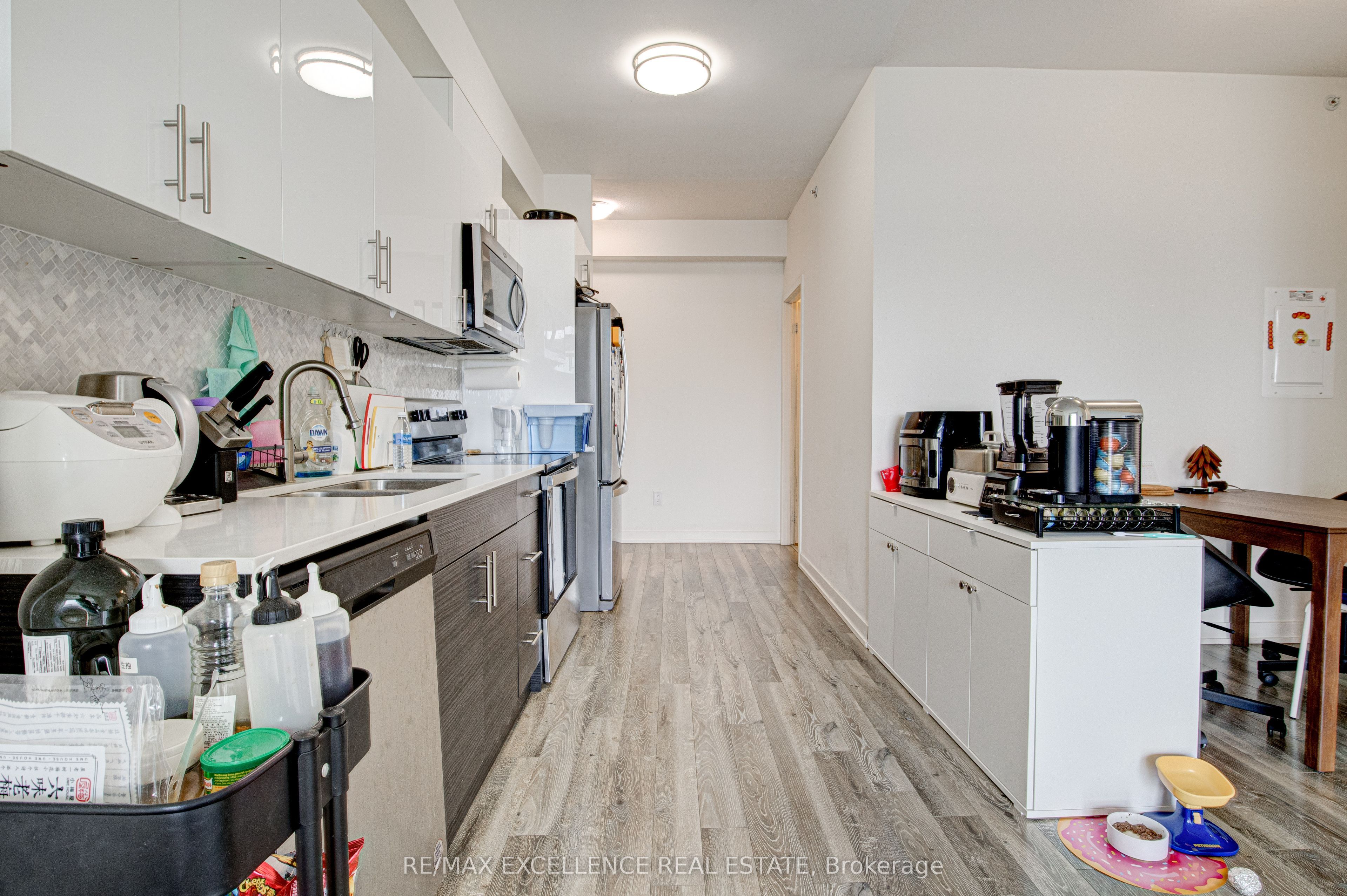 128 King Street N, #1402