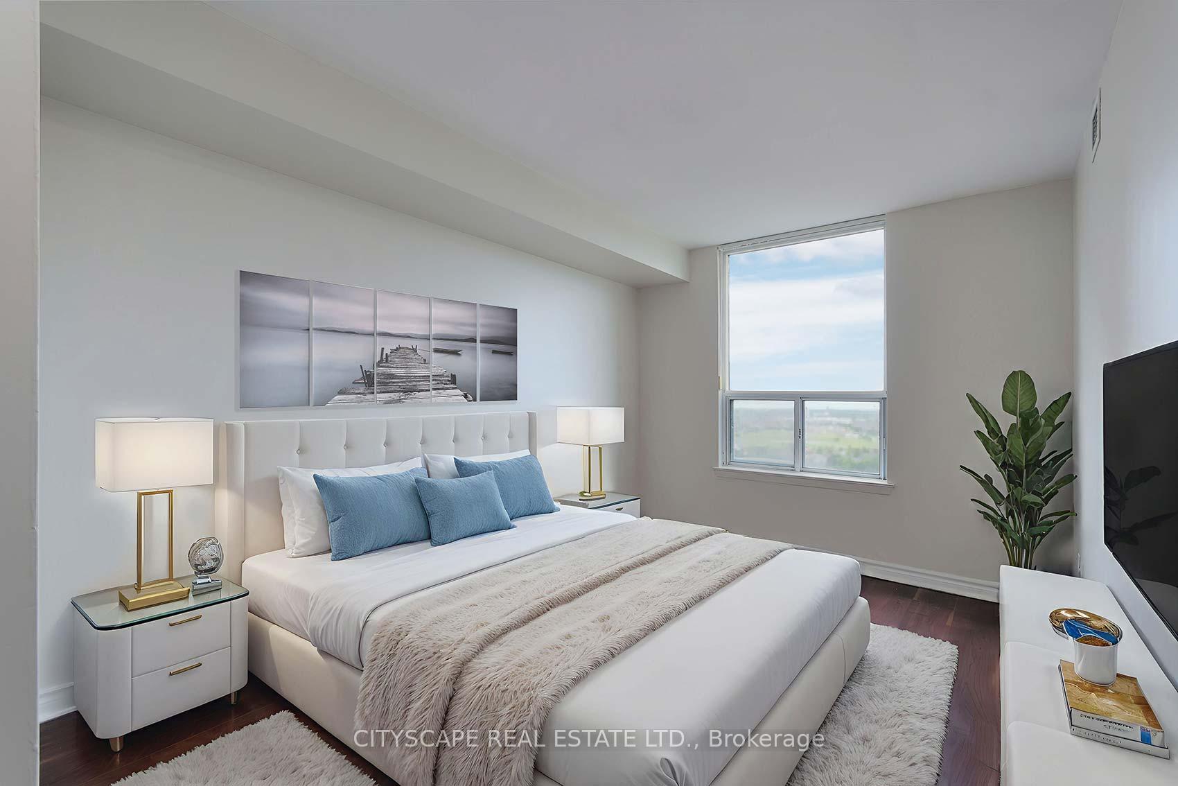 3 Bedrooms Condo at 135 Hillcrest, Mississauga For sale