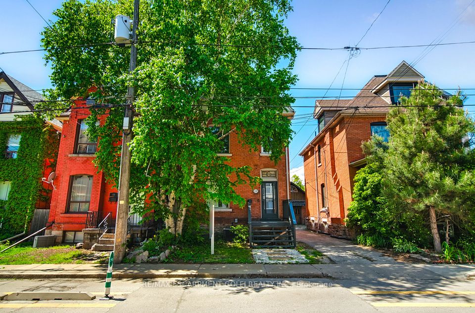 20 Locke Street