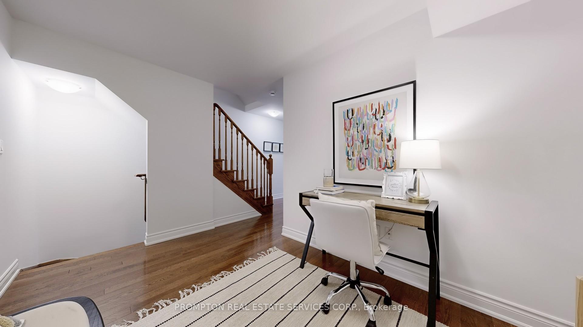 4 Bedrooms Condo at 30 Hargrave, Toronto For sale