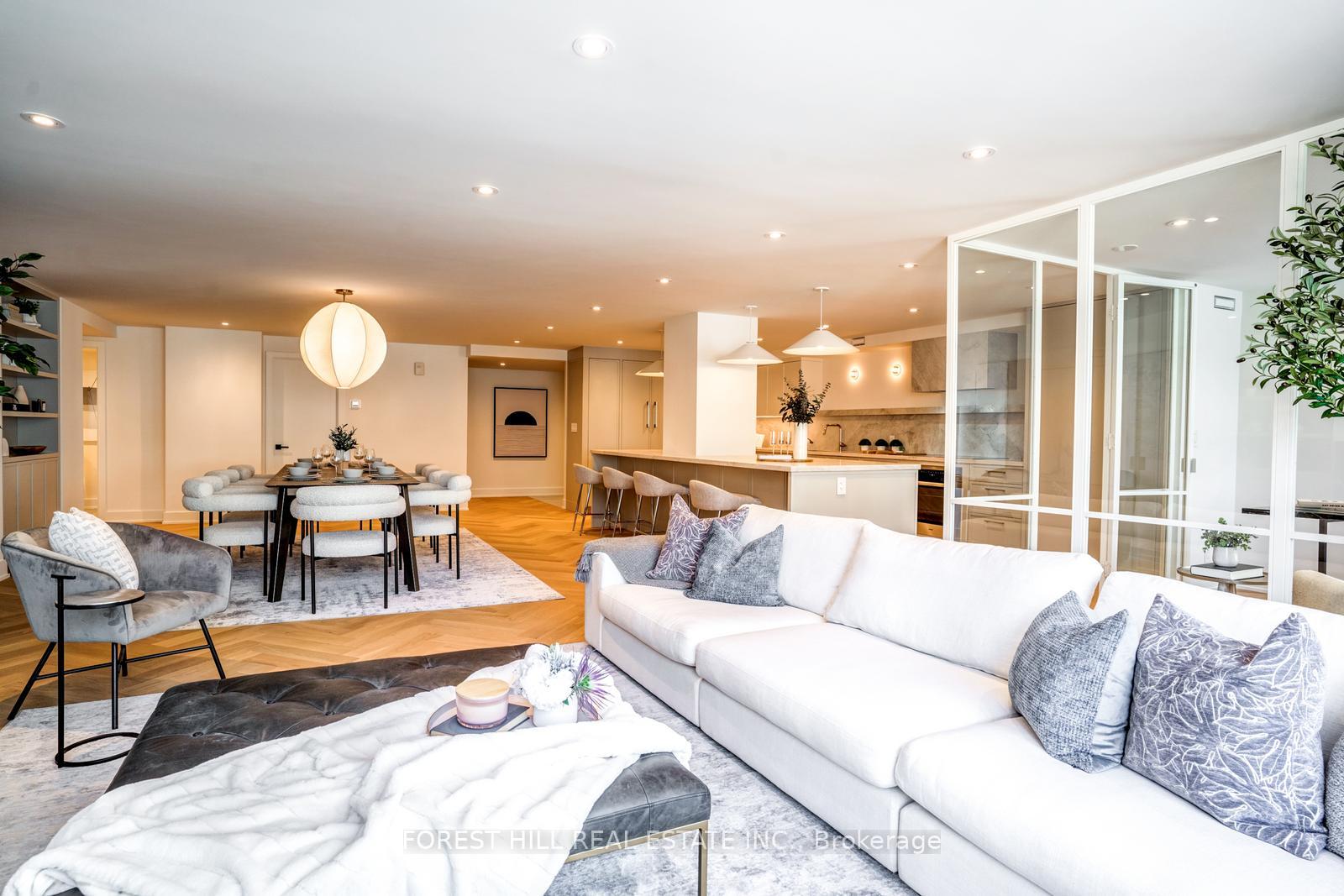 2 Bedrooms Condo at 1166 Bay, Toronto For sale