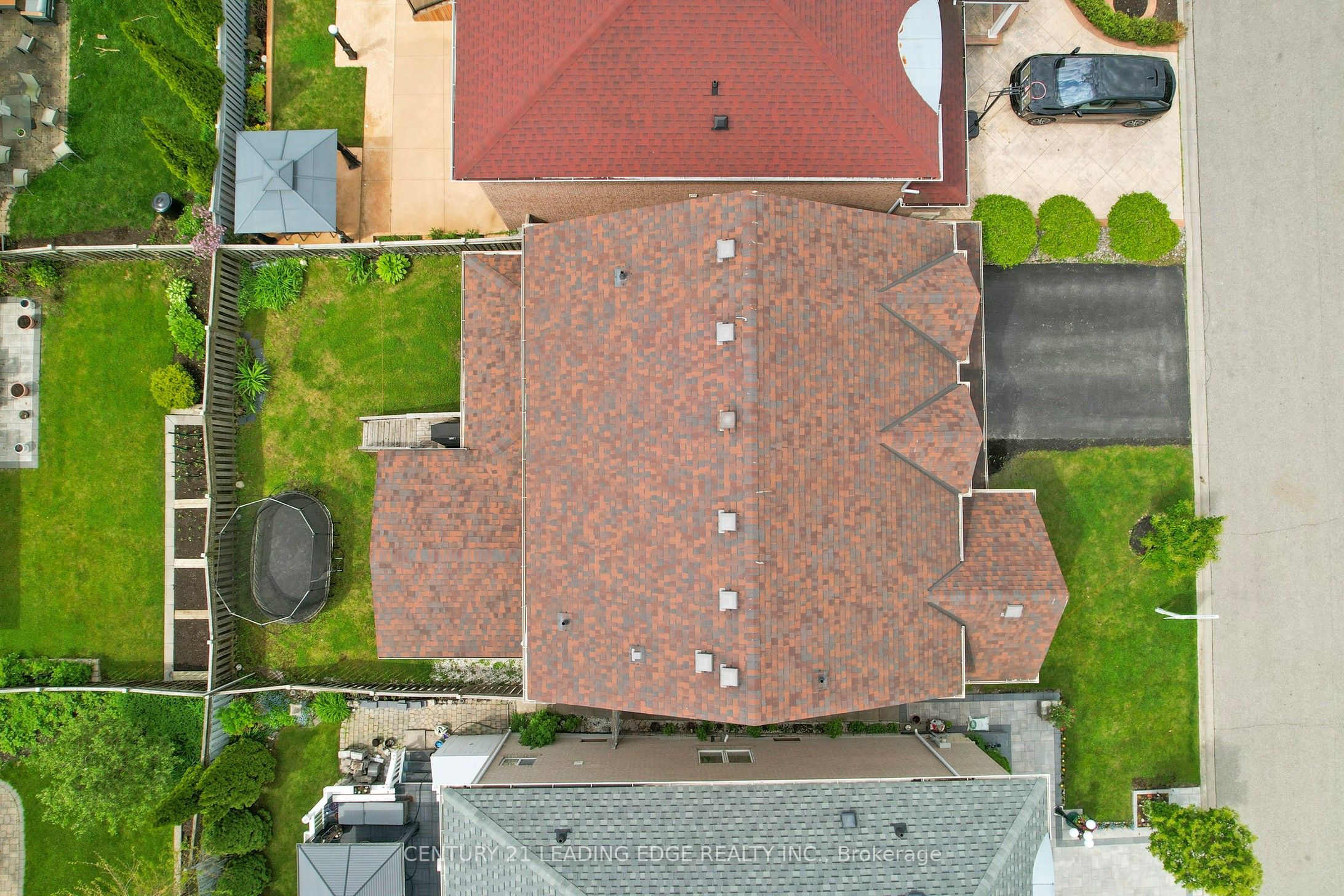 74 Littleleaf Crescent