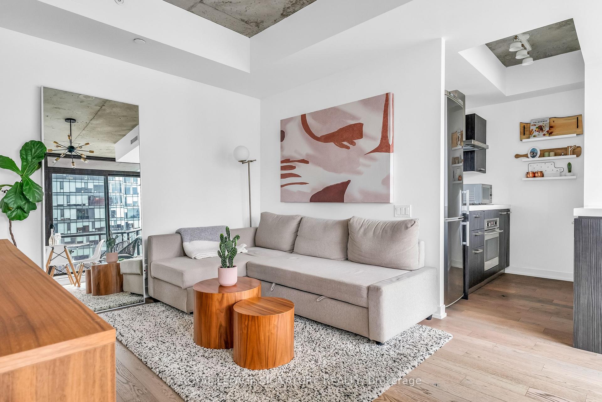 1 Bedroom Condo at 461 Adelaide, Toronto For sale