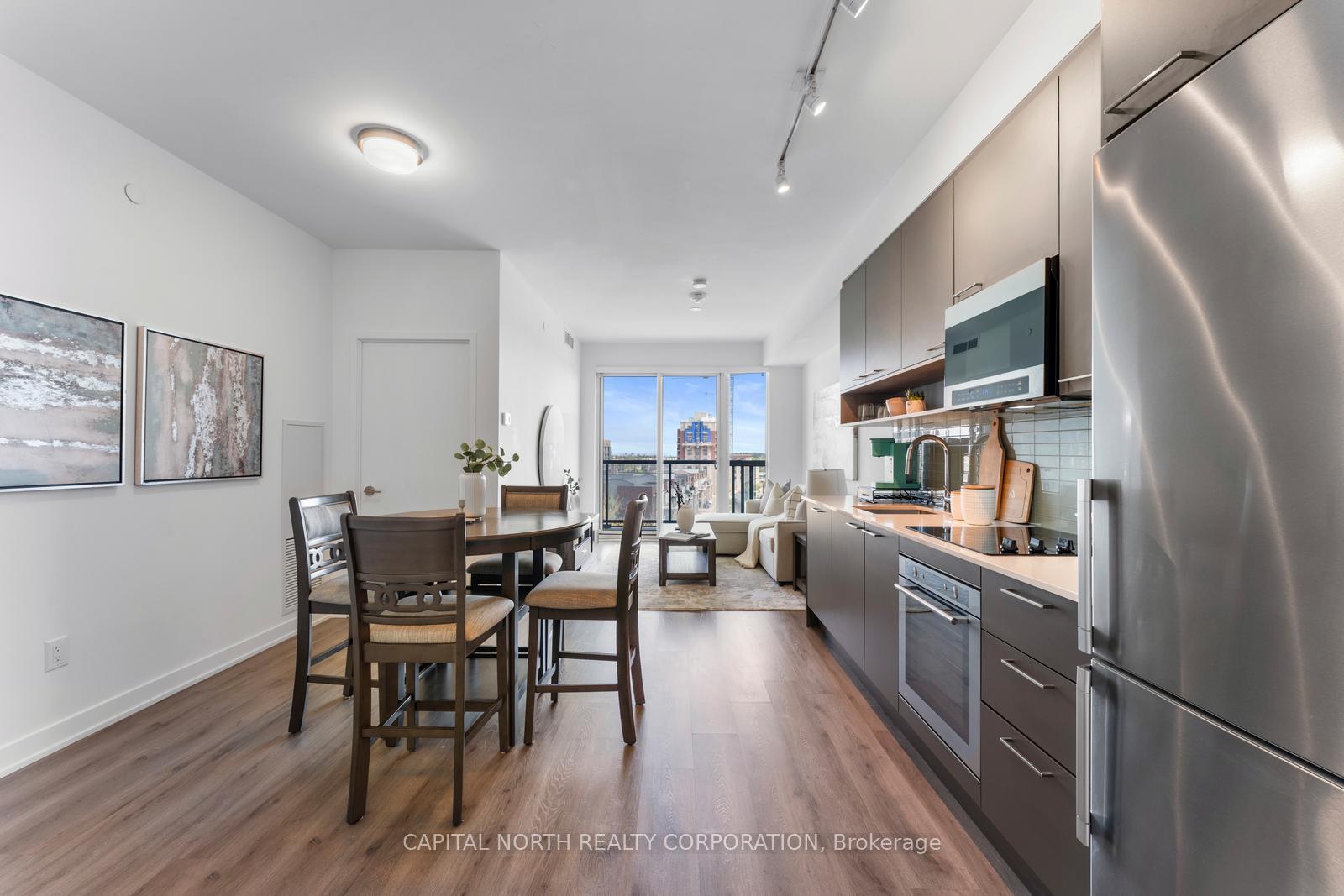 1 Bedroom Condo at 3005 Pine Glen, Oakville For sale